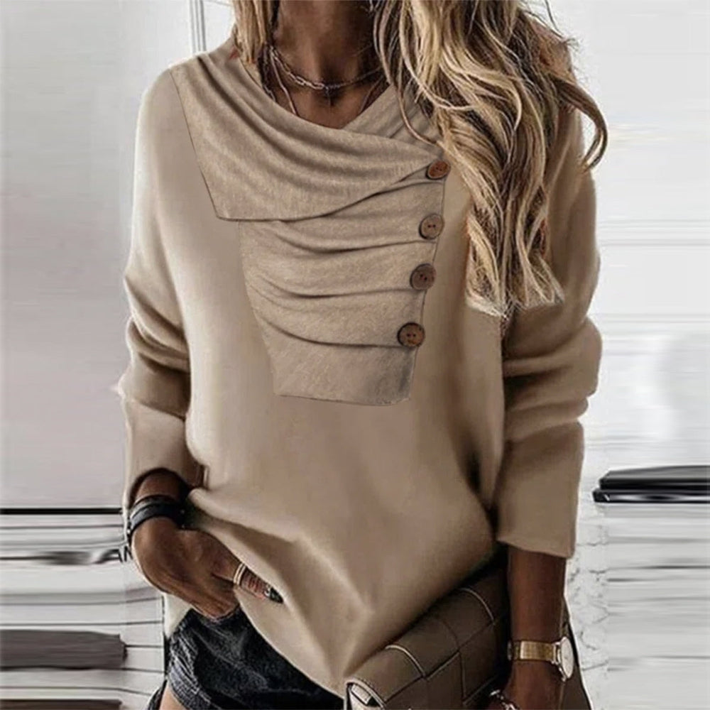 Ein einfarbiges, langärmeliges Top in Braun