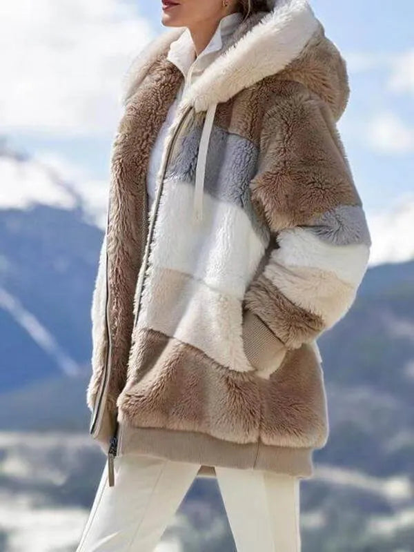 Kuschelige Frauen Plüschjacke mit Kapuze in Mehrfarbig für Herbst/Winter