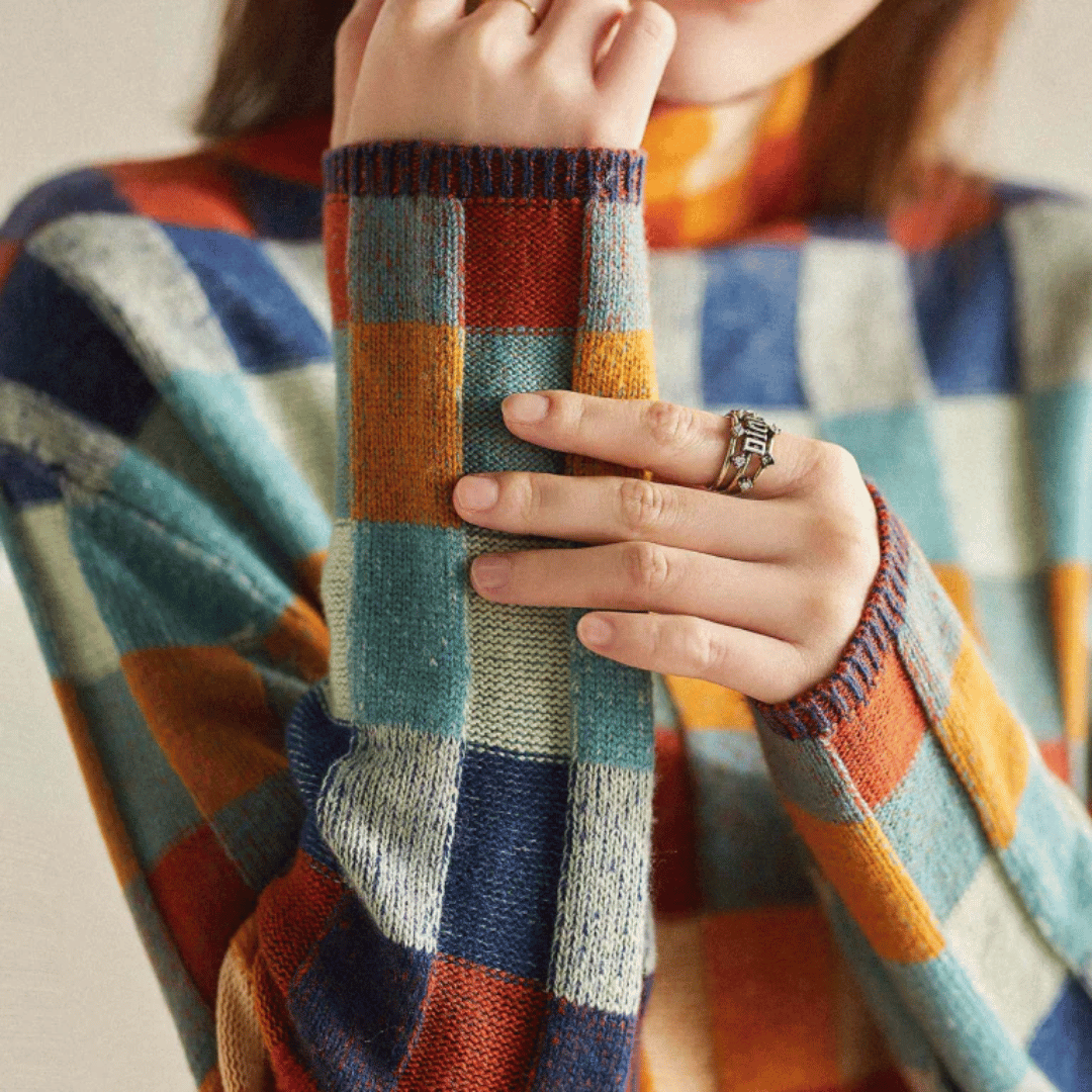 Gemütlicher Pullover mit Colorblock-Design