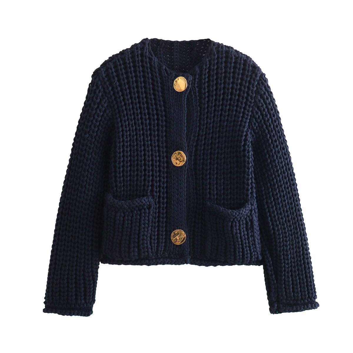 Pullover in Blau mit einem hohen Rollkragen