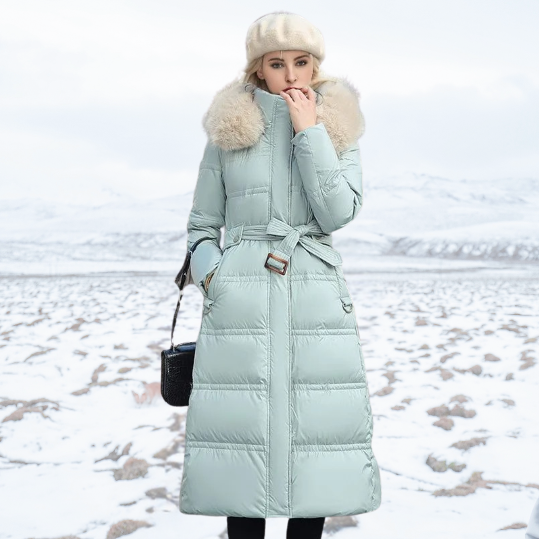 Lucassana - Langer Winterpelzmantel für Frauen - elegant und warm