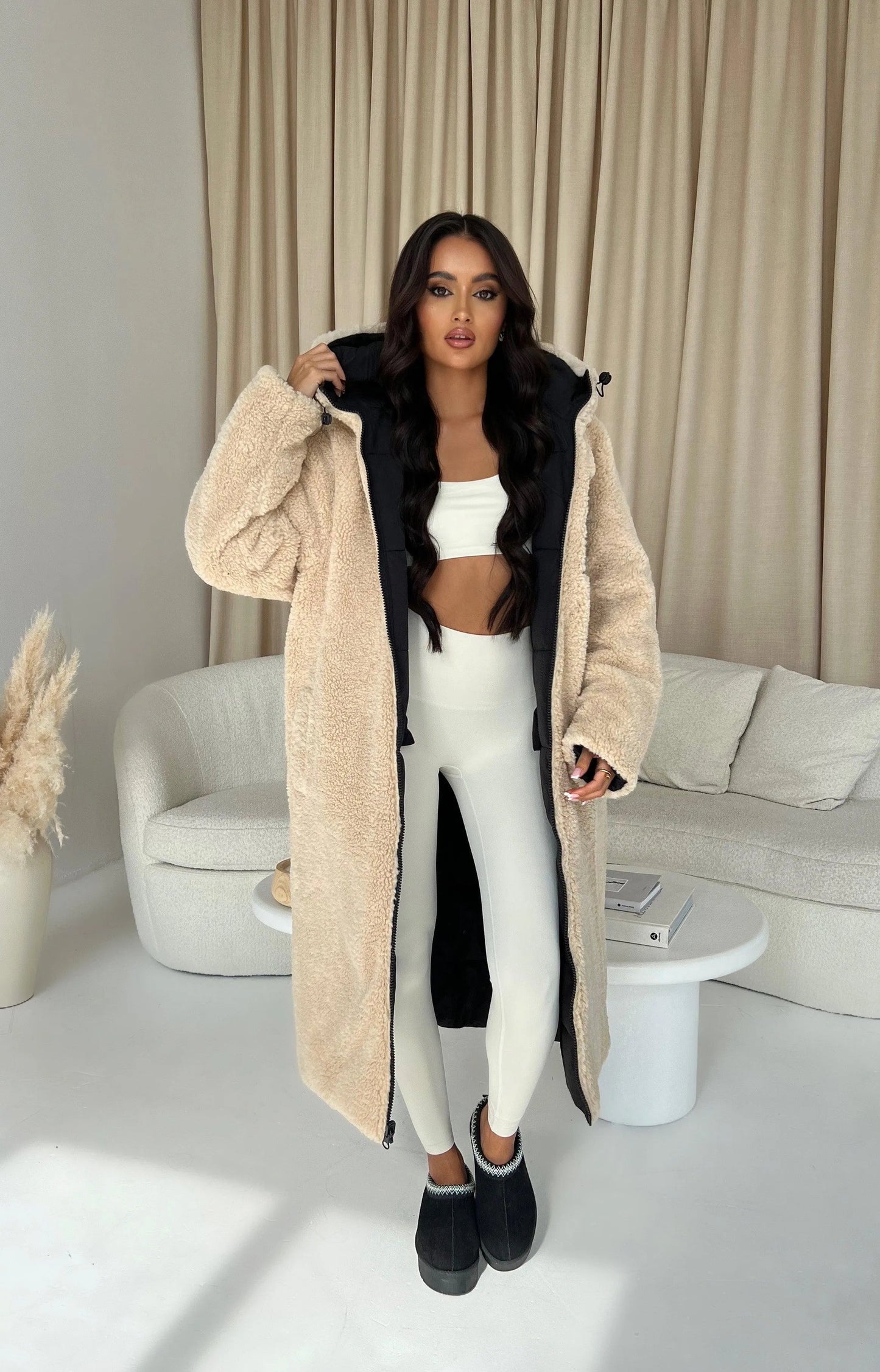 Warmer Frauen Winterparka mit Kapuze – Perfekt für kalte Tage