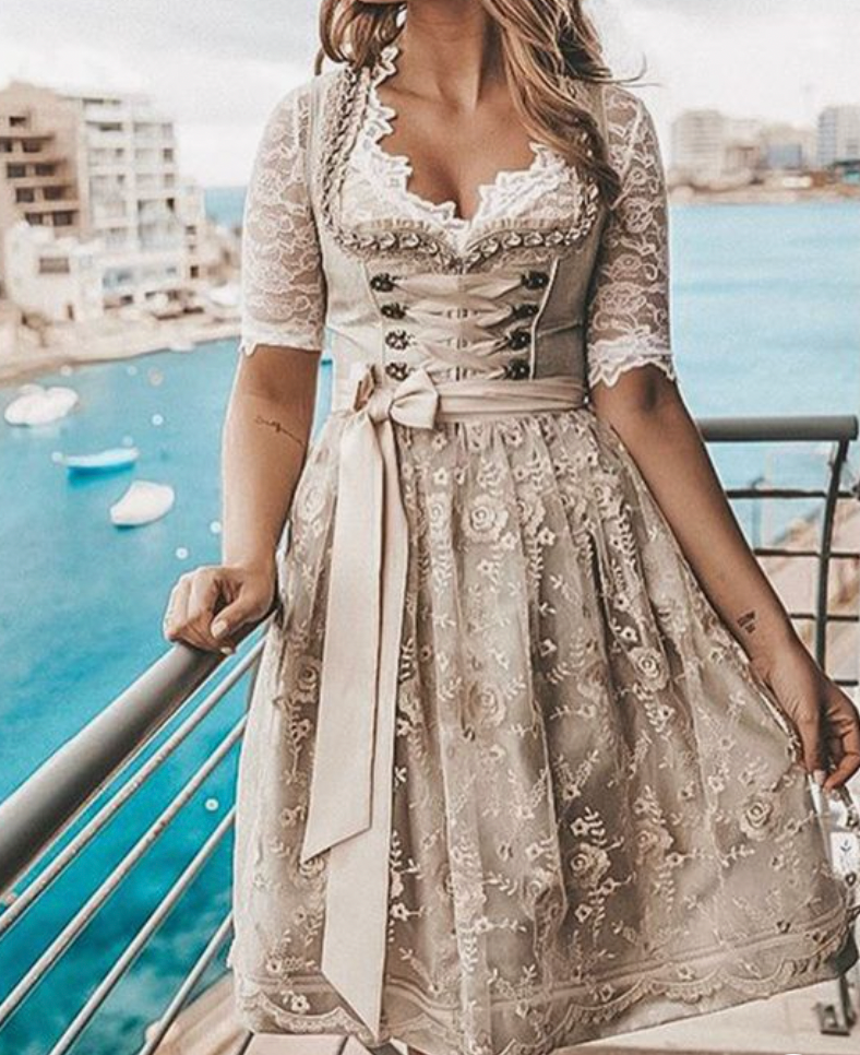 TRACHTIG ALINE - einzigartige tracht für damen mit schürze und bluse