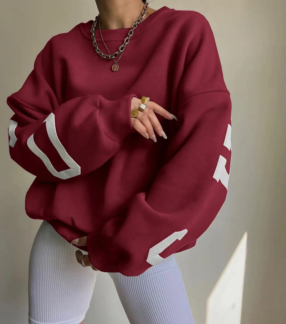 Clarissa | Lässiges Sweatshirt mit Buchstabenmuster