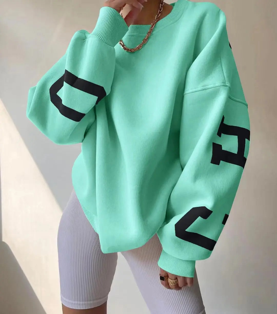 Clarissa | Lässiges Sweatshirt mit Buchstabenmuster