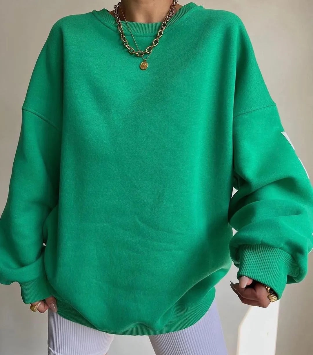 Clarissa | Lässiges Sweatshirt mit Buchstabenmuster