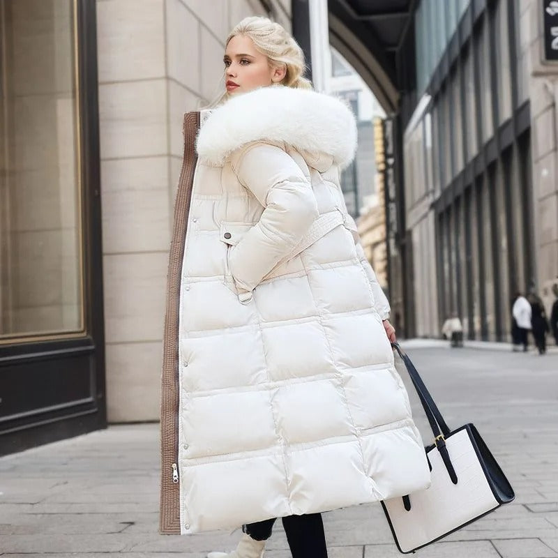 Lucassana - Langer Winterpelzmantel für Frauen - elegant und warm