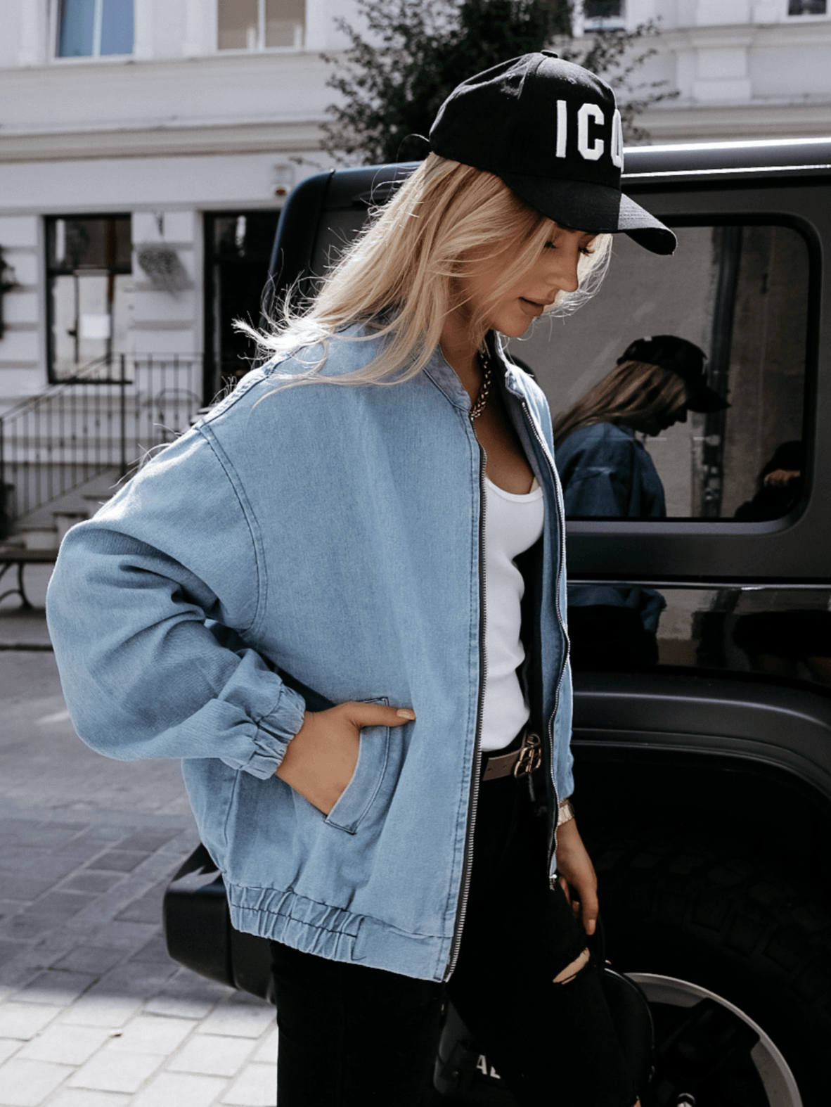 Einzigartige Damenjacke mit außergewöhnlichem Design