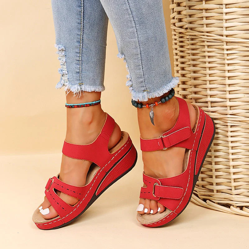 Amalie - Bequeme orthopädische Sandalen