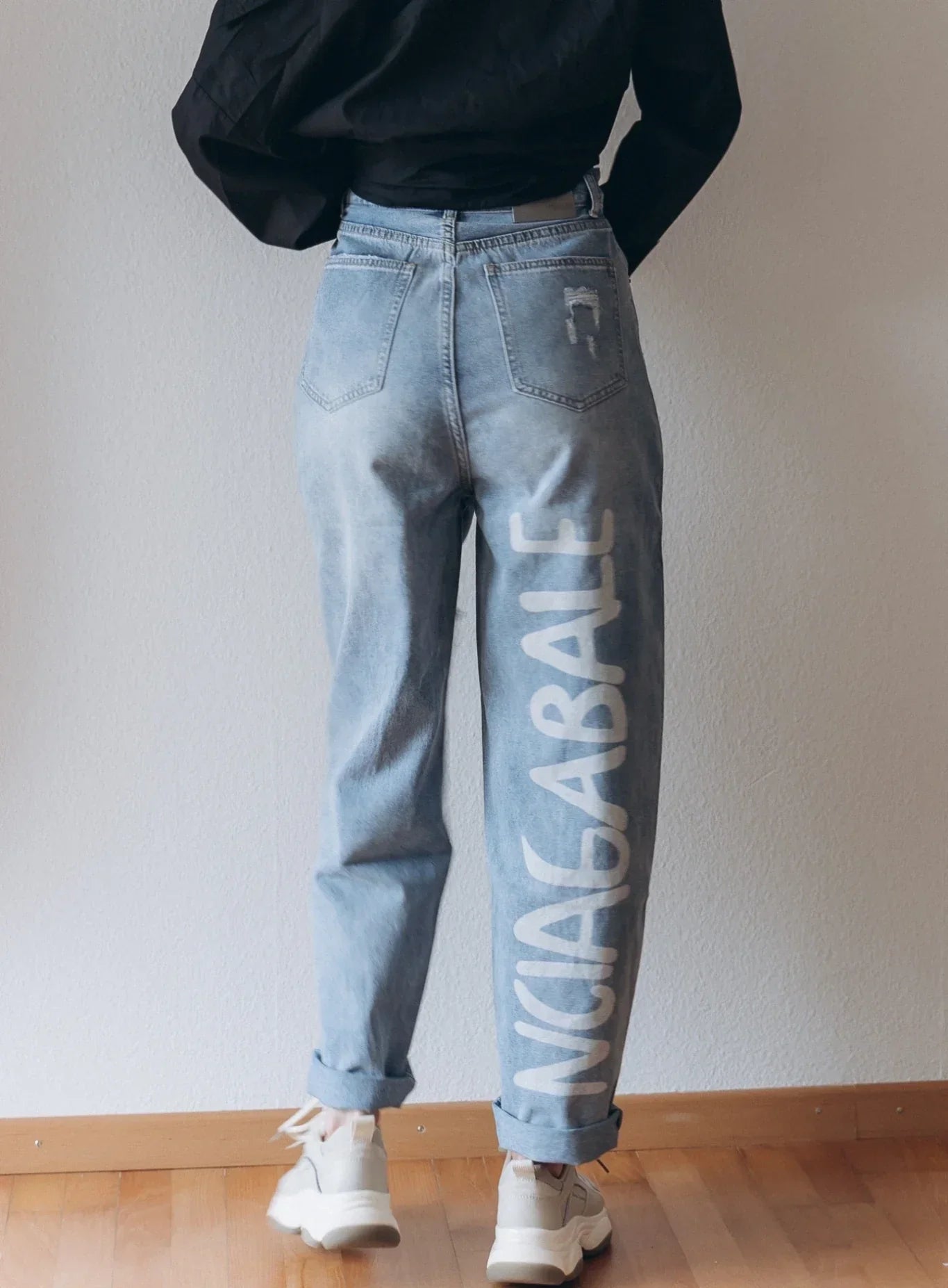 IVANKA - Zerrissene Jeans