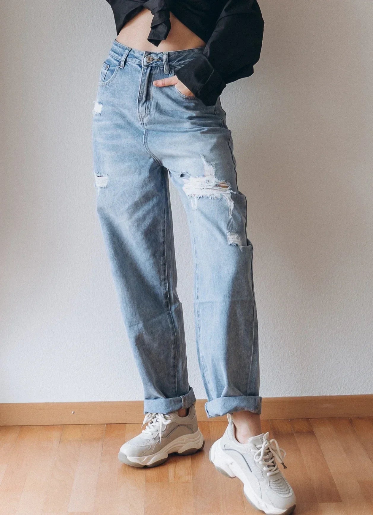 IVANKA - Zerrissene Jeans