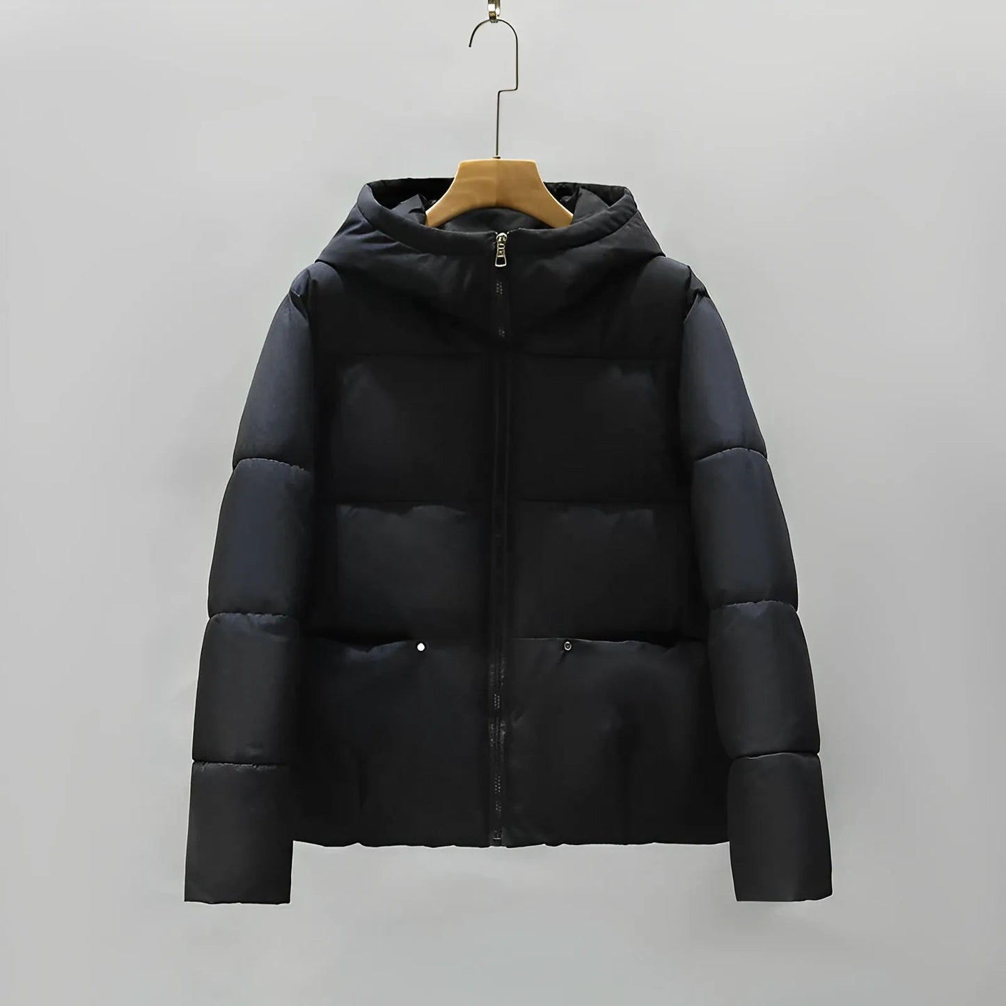 Warmer Frauen-Wintermantel 2024: Eleganter Puffermantel Trend