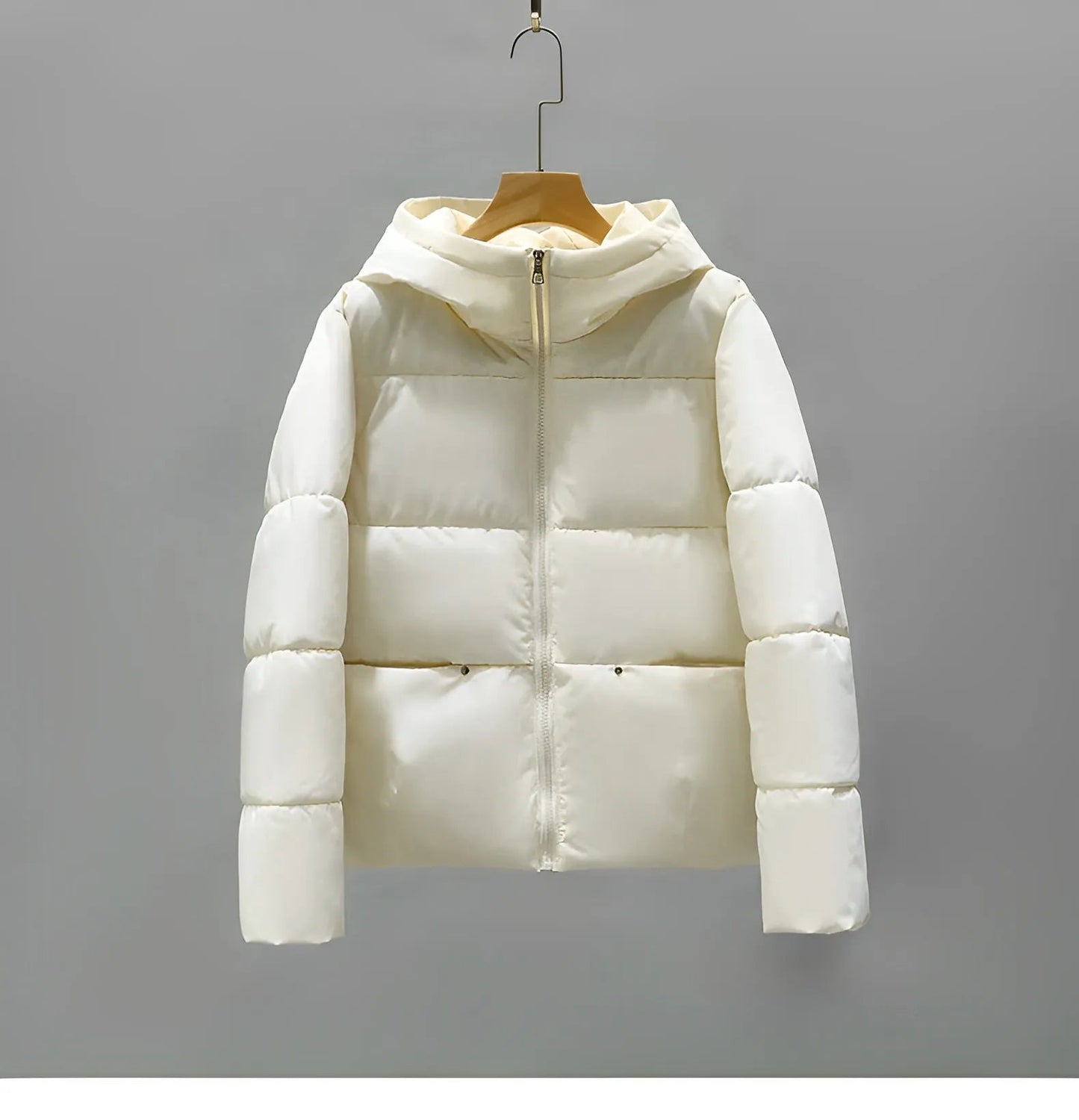 Warmer Frauen-Wintermantel 2024: Eleganter Puffermantel Trend