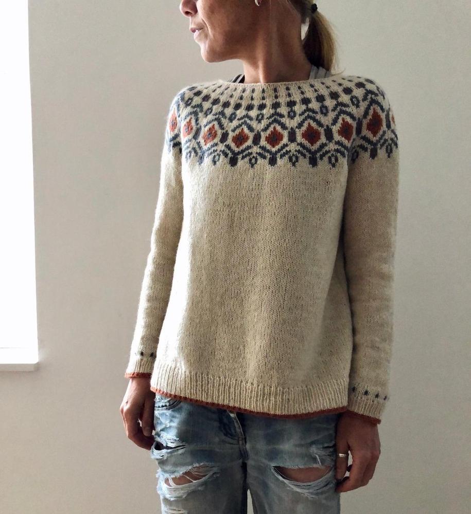 Einzigartiger Strickpullover für Frauen