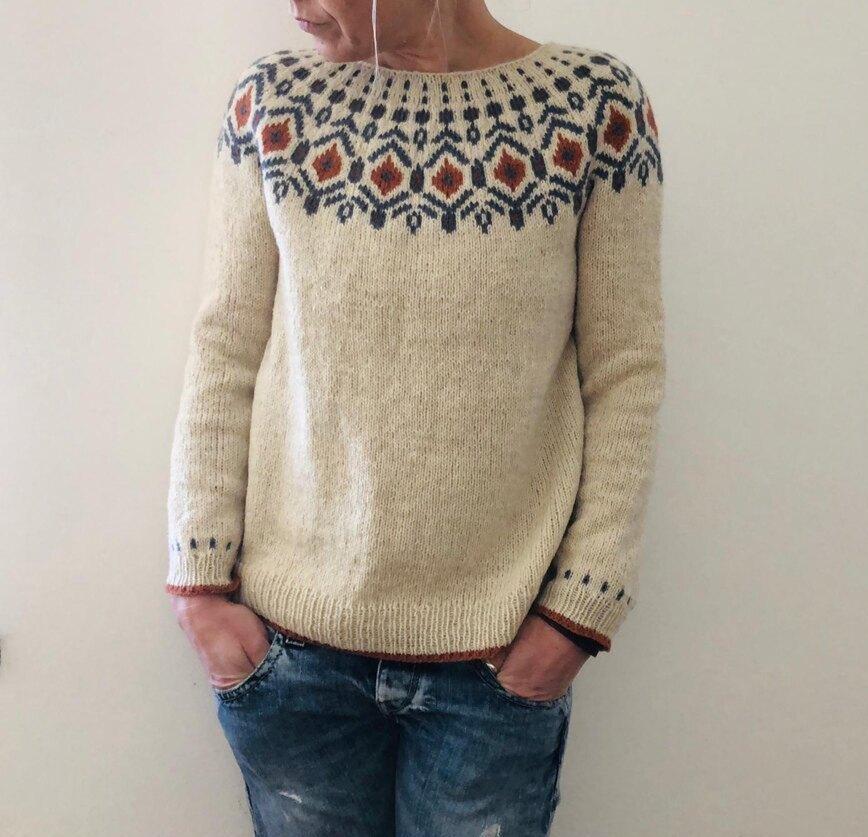 Einzigartiger Strickpullover für Frauen
