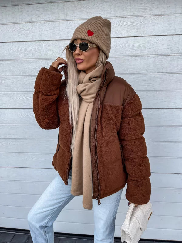 Ein Wintermantel von luxuriöser Fusion