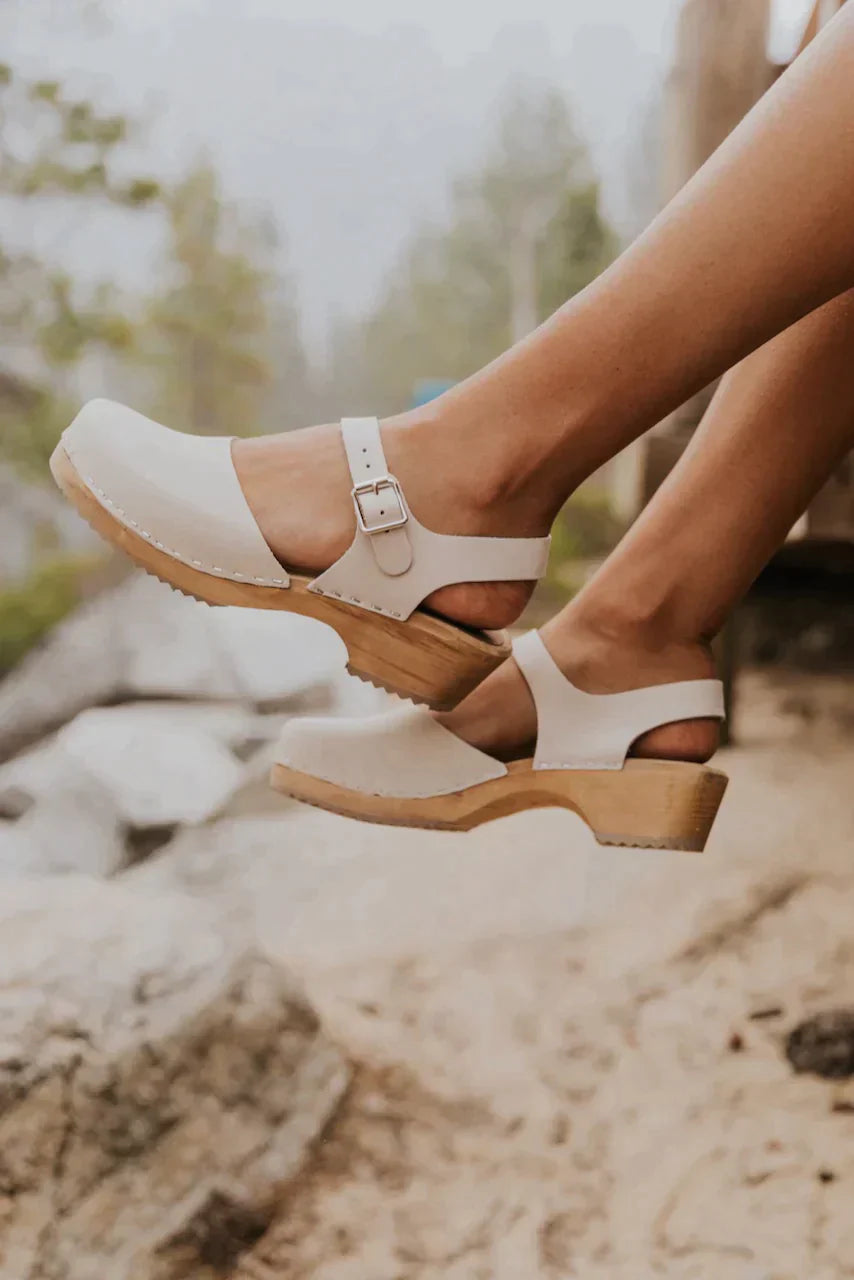 CORINNA - Stylische und bequeme Clogs
