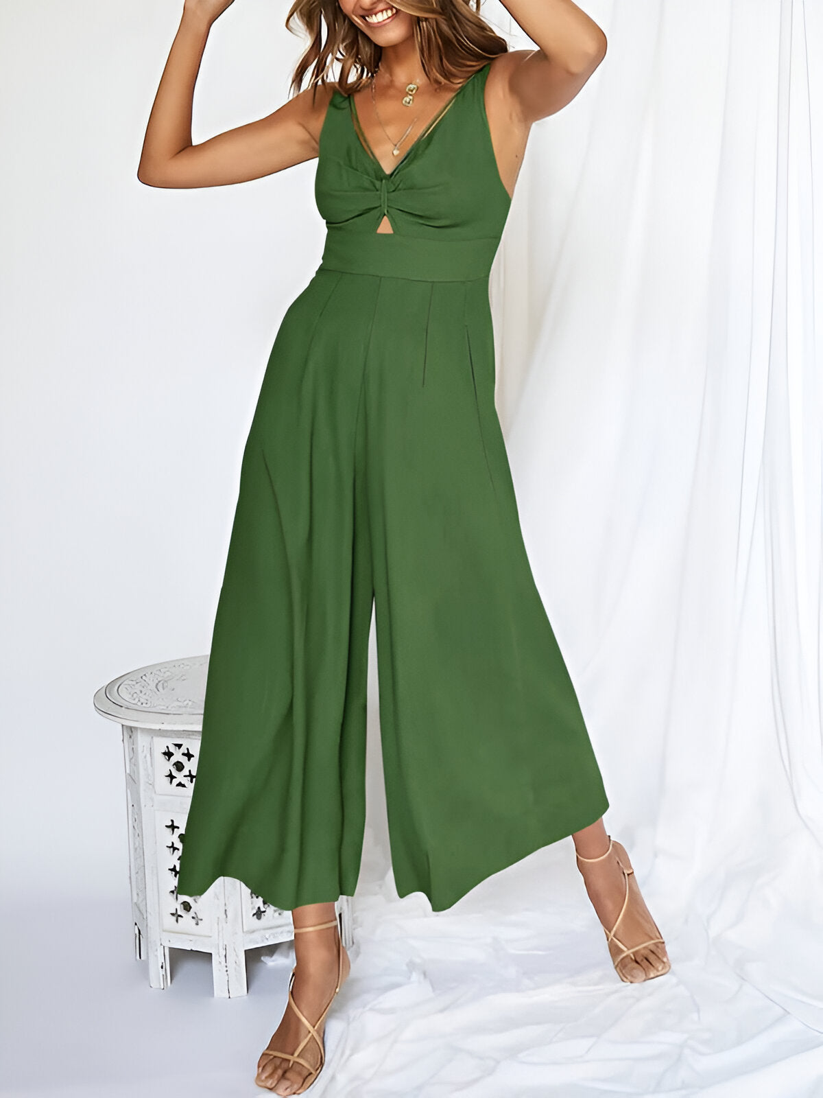 Chicify - Hochtaillierte Jumpsuits