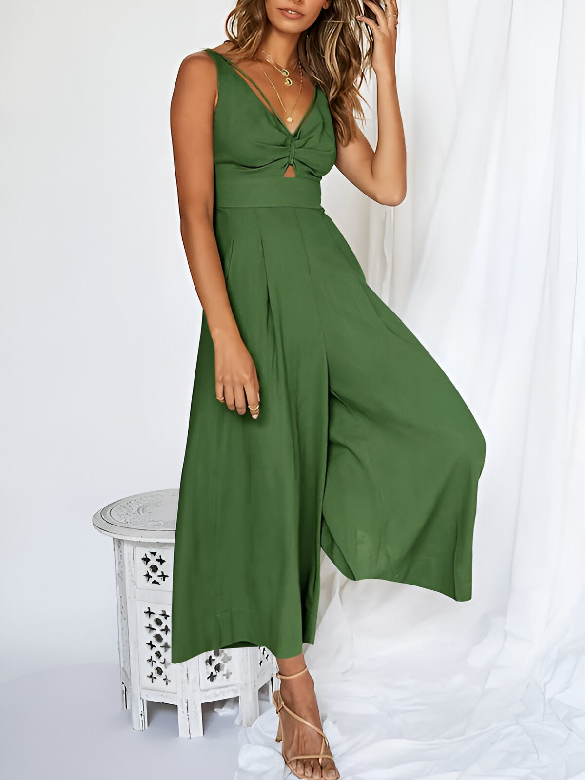 Chicify - Hochtaillierte Jumpsuits