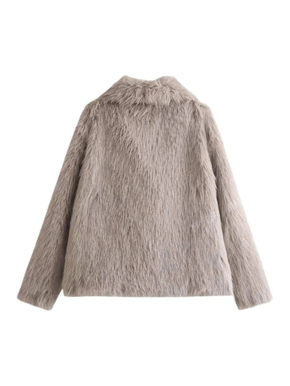 Luxuriöse Frauenjacken mit Pelzdesign - Winter 2024 Kollektion