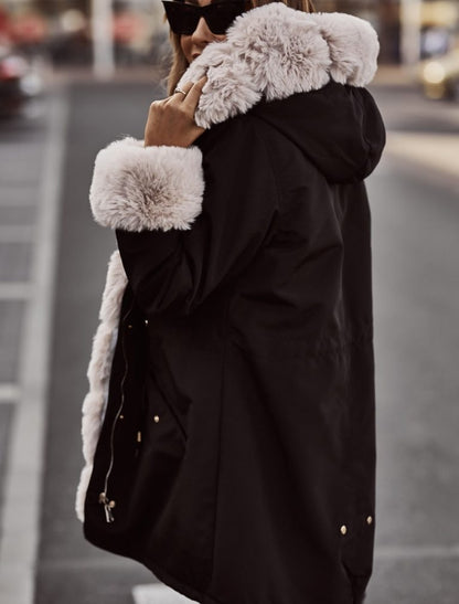 Wärmender Wintermantel mit flauschigem Tragegefühl für Damen