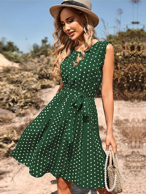 Lara - Schwarzes Tupfenkleid im Boho-Stil