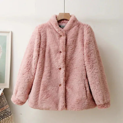 Luxuriöser Frauen-Winterfellmantel 2024 für kalte Tage