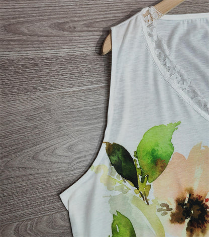 Naturlux® - Sommerliches Minikleid mit floralem V-Ausschnitt aus Spitze