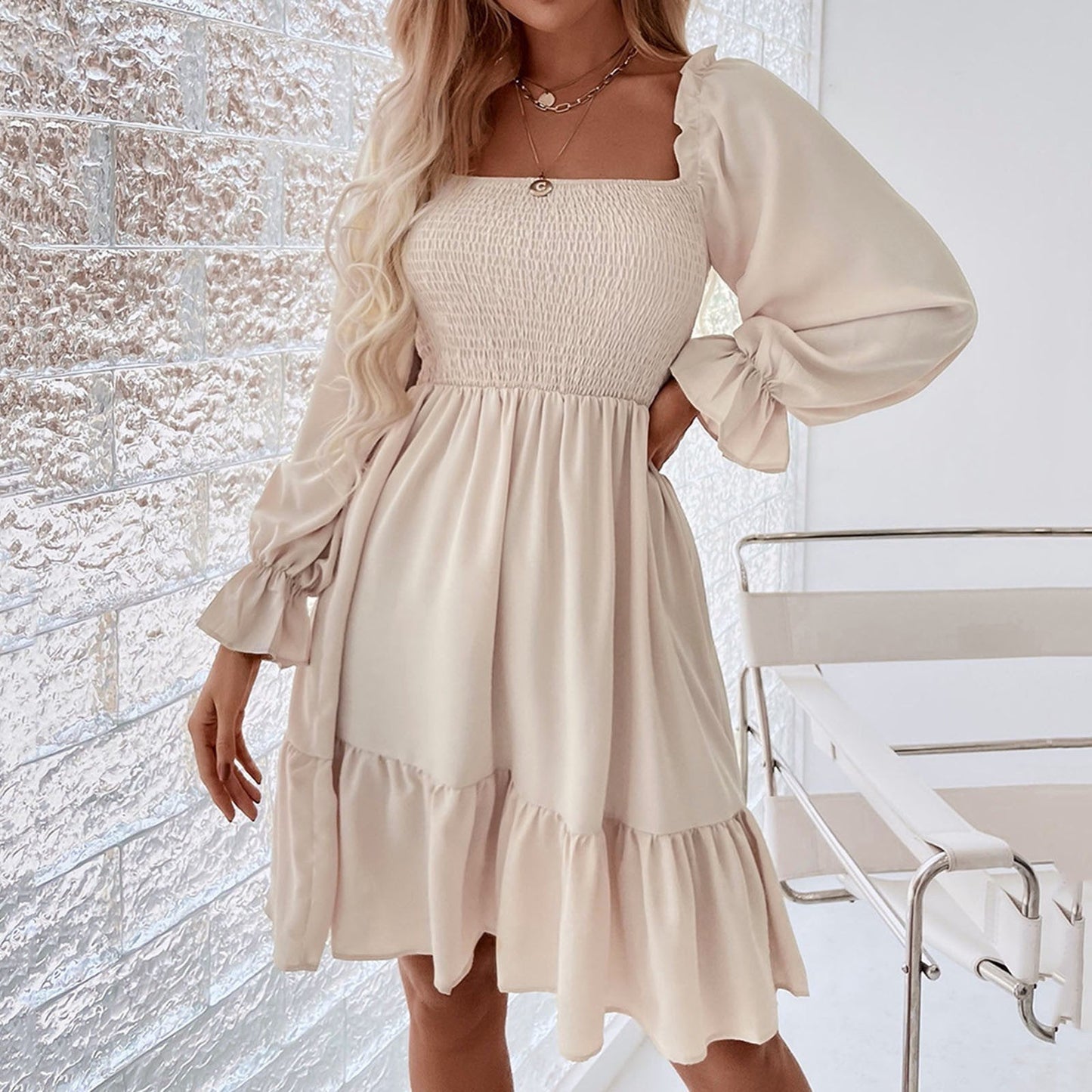 Camila Dress - Strahlen Sie feminine Eleganz aus in diesem gerüschten Minikleid!