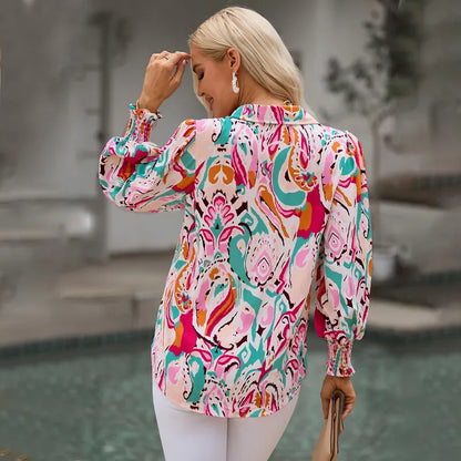 T-Shirt mit V-Ausschnitt und kurzen Ärmeln