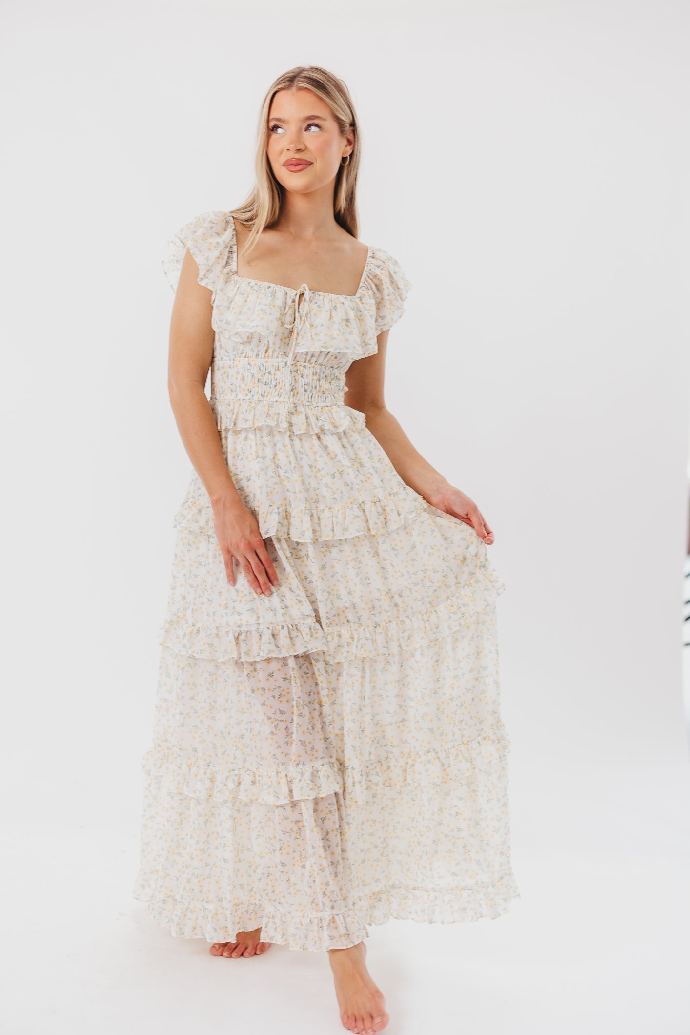 Astrid Maxikleid mit Rüschendetail in gelbem Blumenmuster – stoßfreundlich (geringer Lagerbestand)