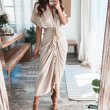 Helena - Beiges Wickelkleid mit Eleganz