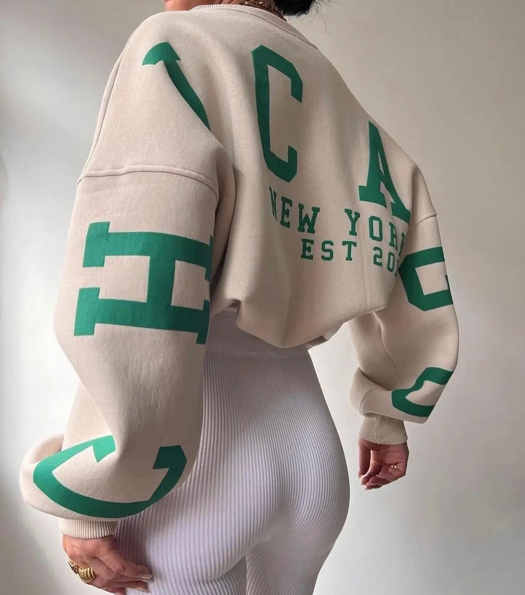 Clarissa | Lässiges Sweatshirt mit Buchstabenmuster