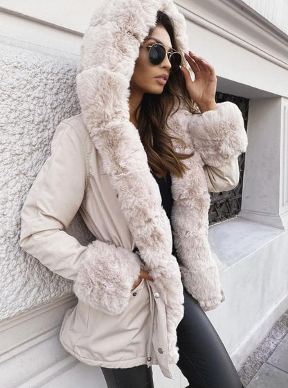 Wärmender Wintermantel mit flauschigem Tragegefühl für Damen