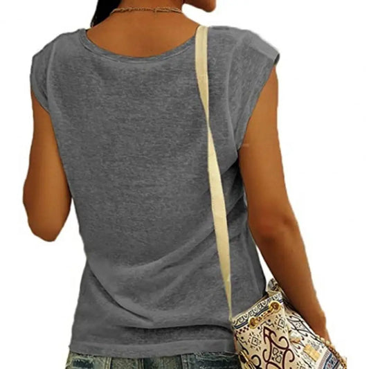 Nina - Khakifarbenes Basic-T-Shirt