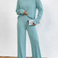 Alice - Gestrickte Hose und Rollkragenpullover