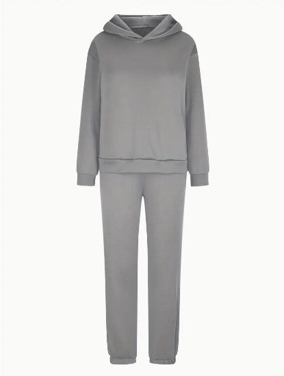 Agnes Müller - Langarm Kapuzenpulli und Jogginghose