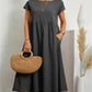 BENTE | ELEGANTES KLEID MIT TASCHEN