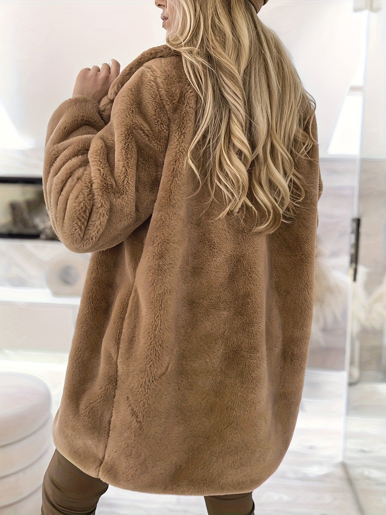 Ein luxuriös weicher Mantel mit einem eleganten Kragen