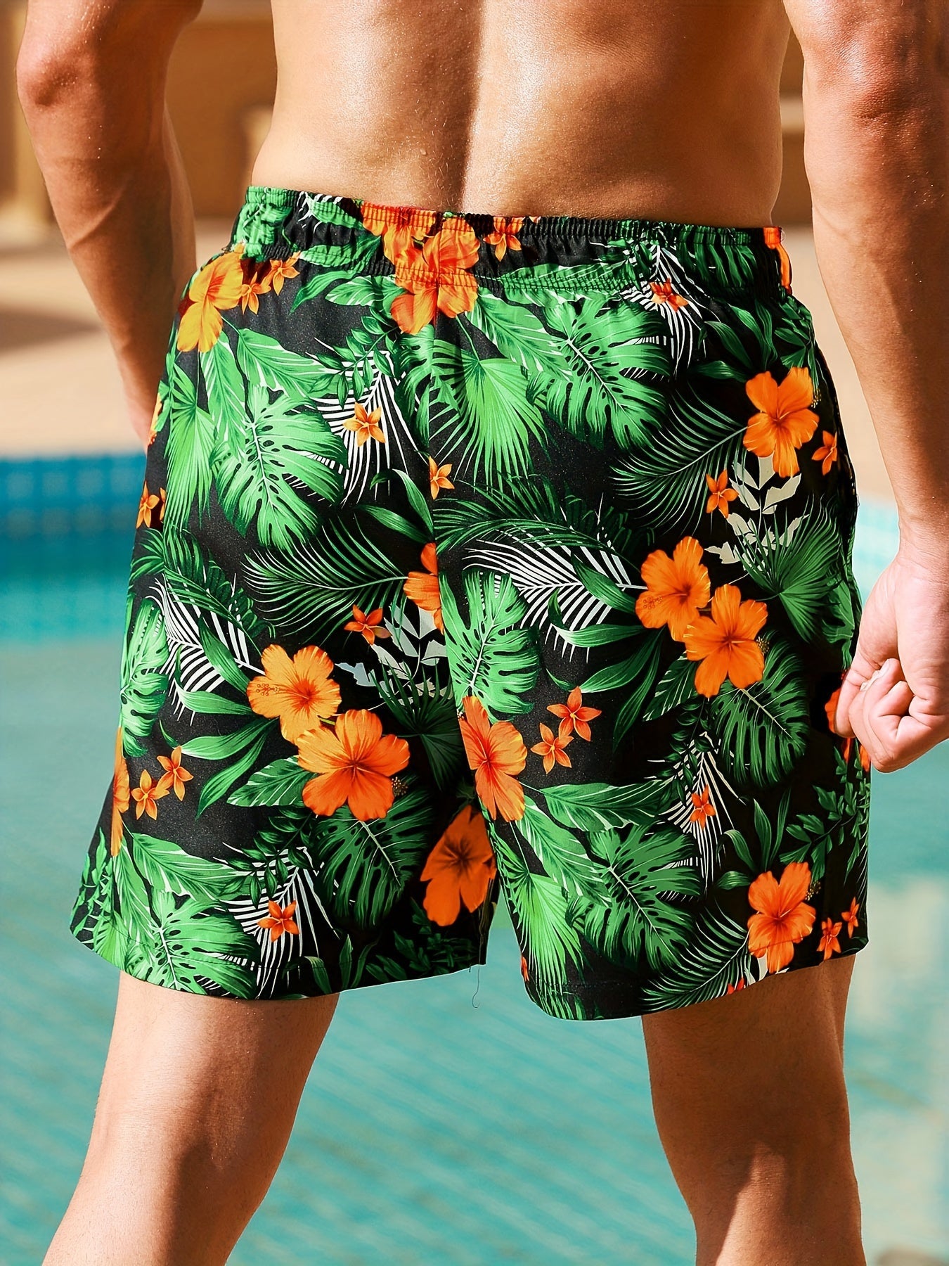 Tropische Shorts mit Blumenmuster - Leo