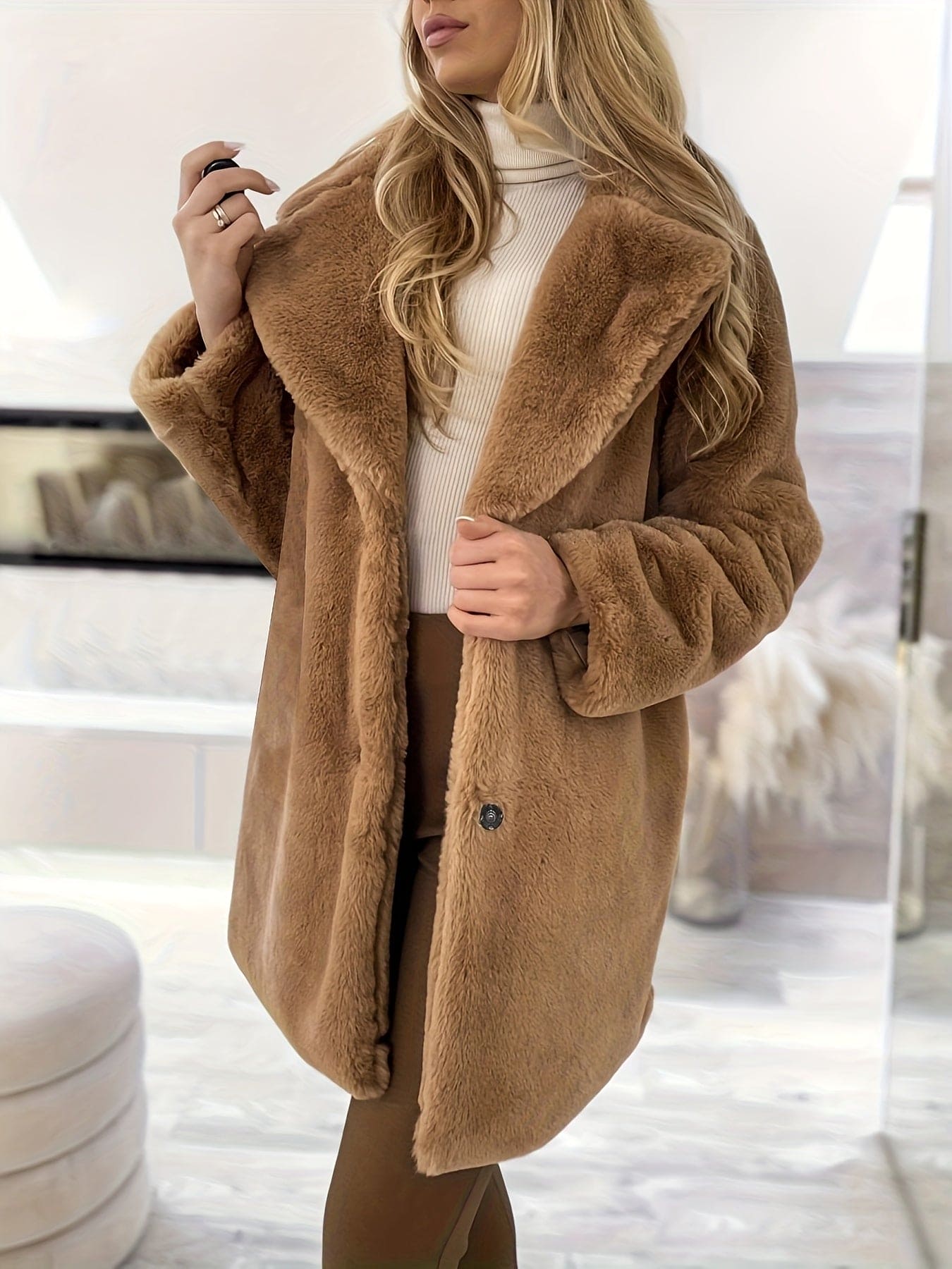 Ein luxuriös weicher Mantel mit einem eleganten Kragen