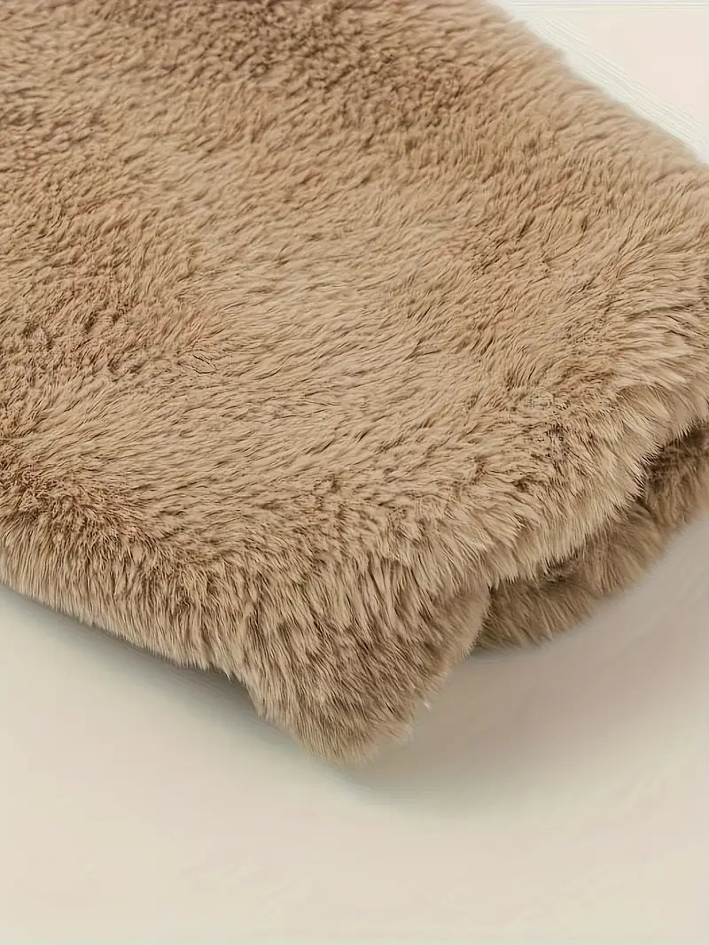 Damenjacke aus strapazierfähigem und robustem Material gefertigt