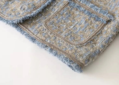 Jacken aus Tweed mit Fransen, Knöpfen und praktischen Taschen für Frauen