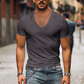 Johnni - herren t-shirt mit v-ausschnitt